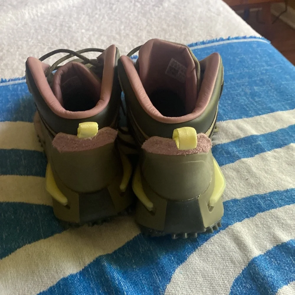 adidas Men's Olive Green and Pink High-Top Sneakers